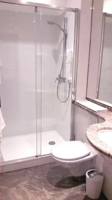 Ein Badezimmer in der Unterkunft Hotel Burgmeier