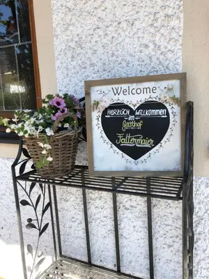 Ein Zertifikat, Auszeichnung, Logo oder anderes Dokument, das in der Unterkunft Gasthaus-Hotel Faltermaier ausgestellt ist