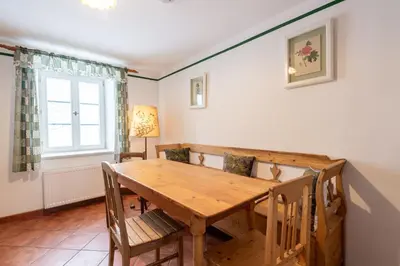 Grundriss der Unterkunft Wald Apartments bei Schlossgaststätte Hohenberg - Seeshaupt, südlicher Stanberger See, kostenfrei Parken, Ladestation für Auto und Fahrad, WLAN, Natur pur