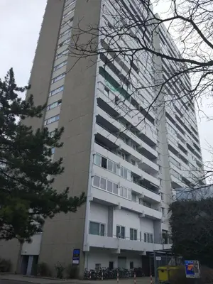 Das Gebäude in dem sich die Ferienwohnung befindet