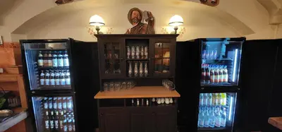 Lounge oder Bar in der Unterkunft A8 Hotel im Darchinger Hof Bed & Breakfast - Zwischen Holzkirchen und Weyarn - Zwischen München Salzburg und Innsbruck - Kurz vor dem Irschenberg