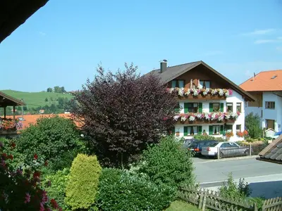 Das Gebäude in dem sich die Pension befindet