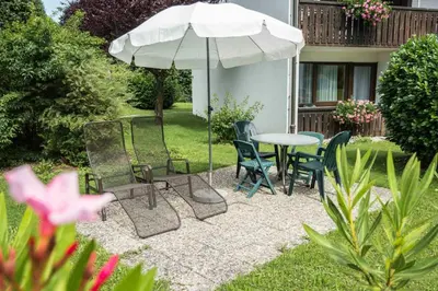 Ein Garten an der Unterkunft Ferienwohnanlage Oberaudorf