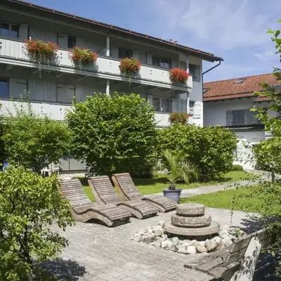 Wellness Ferienwohnung mit Hallenbad und Sauna