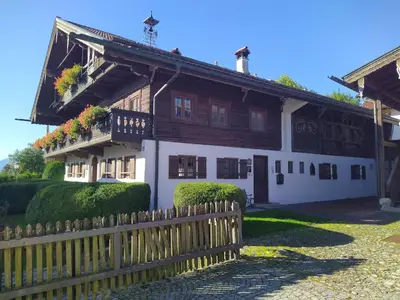 Das Gebäude in dem sich die Pension befindet