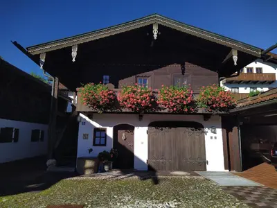 Das Gebäude in dem sich die Pension befindet