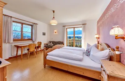 Ein Bett oder Betten in einem Zimmer der Unterkunft Gästehaus-Bauernhof Buchwieser
