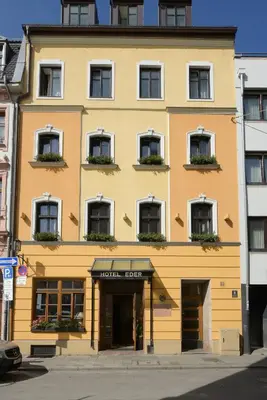 Das Gebäude in dem sich das Hotel befindet