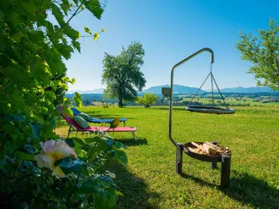 Ein Garten an der Unterkunft Ferien beim Baur