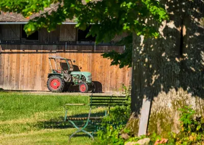 Ein Garten an der Unterkunft Ferien beim Baur