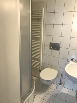 Ein Badezimmer in der Unterkunft Hotel-Pension Asta