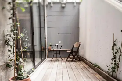 Ein Balkon oder eine Terrasse in der Unterkunft himmel und himmel
