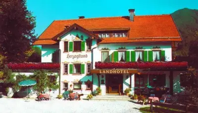 Das Gebäude in dem sich das Hotel befindet