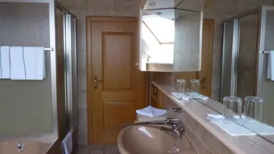 Ein Badezimmer in der Unterkunft Haus Rosmarin