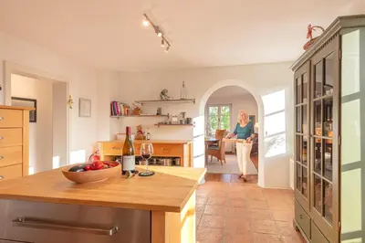 Küche/Küchenzeile in der Unterkunft Traum FeWo mit Garten und Bergblick nahe Chiemsee