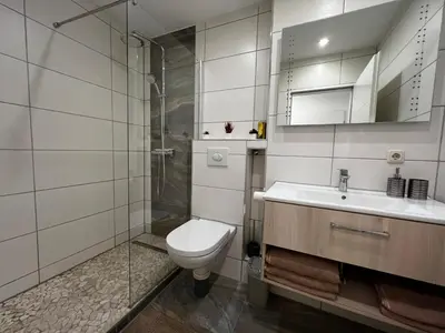 Ein Badezimmer in der Unterkunft Modern Apartment