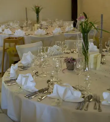 Ein Restaurant oder anderes Speiselokal in der Unterkunft Panoramagasthof auf dem Auerberg