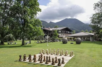 Ein allgemeiner Bergblick oder ein Berglick von des Hotels aus