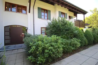 Ein Garten an der Unterkunft FeWo Gudrun