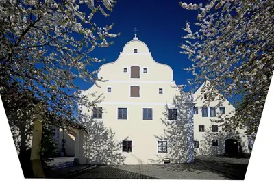 Das Gebäude in dem sich das Aparthotel befindet