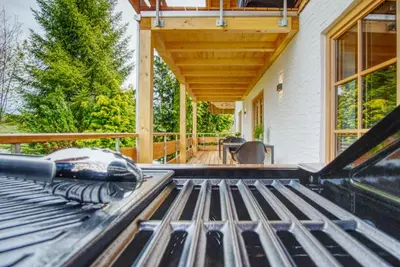 Ein Balkon oder eine Terrasse in der Unterkunft Lechwiese