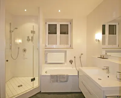 Ein Badezimmer in der Unterkunft Ferienwohnung Am Kurpark -Wohnung 2,90qm-