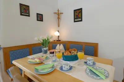 Essen in der Ferienwohnung oder in der Nähe
