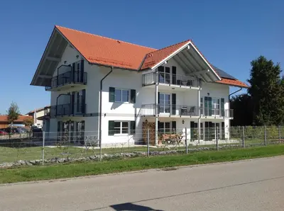 Das Gebäude in dem sich die Pension befindet