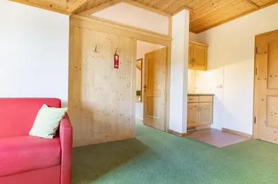 Ein Sitzbereich in der Unterkunft Glasl's Landhotel