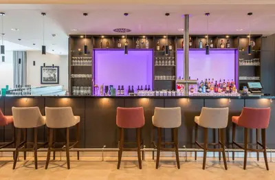 Lounge oder Bar in der Unterkunft Hilton Garden Inn Munich City West