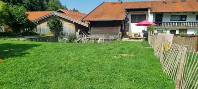 Ein Garten an der Unterkunft Riederhof