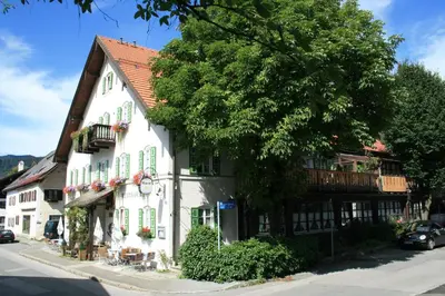 Das Gebäude in dem sich das Hotel befindet