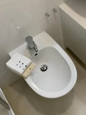 Ein Badezimmer in der Unterkunft Ferienwohnung am Regierungsplatz
