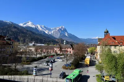 Ein allgemeiner Bergblick oder ein Berglick von der Ferienwohnung aus