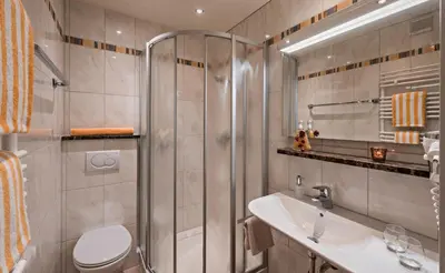 Ein Badezimmer in der Unterkunft Landgasthof Zum Sägwirt