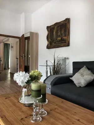 Ein Sitzbereich in der Unterkunft Golden GaPa Central Large Family Apartment 24