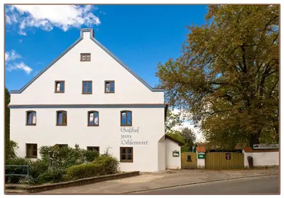 Das Gebäude in dem sich die Pension befindet