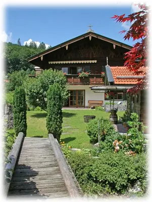 Ein Garten an der Unterkunft Ferienapartment Haus Raith