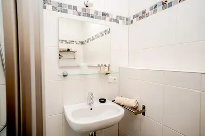 Ein Badezimmer in der Unterkunft Hotel Donau-Ries