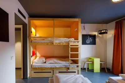 Ein Bett oder Betten in einem Zimmer der Unterkunft DJH moun10 Jugendherberge - Youth Hostel - membership required!