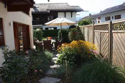 Ein Garten an der Unterkunft Haus am Katzenbach
