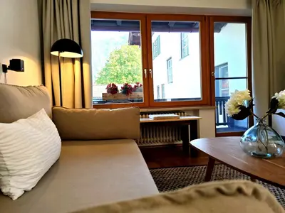 Ein Sitzbereich in der Unterkunft Hotel garni Königslinde - Wandern, Radeln, Skifahren & Genießen