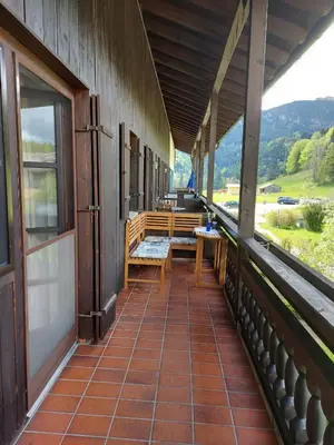 Ein allgemeiner Bergblick oder ein Berglick von der Ferienwohnung aus