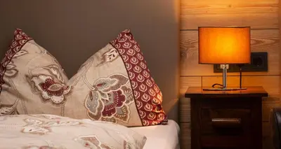 Ein Bett oder Betten in einem Zimmer der Unterkunft Gasthof - Hotel zur Post