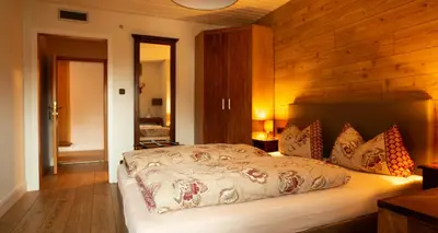 Ein Bett oder Betten in einem Zimmer der Unterkunft Gasthof - Hotel zur Post