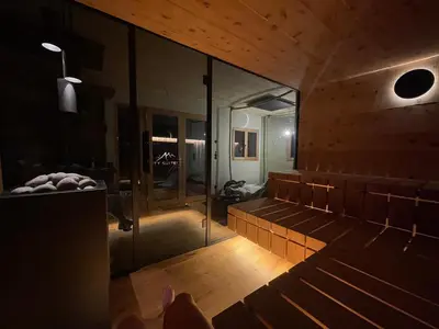 Ein Sitzbereich in der Unterkunft City Suites Murnau