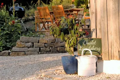Ein Garten an der Unterkunft Chalet Landsberg