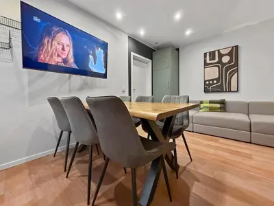 TV/Unterhaltungsangebot in der Unterkunft Flatista Homes - Central Station - 3BR