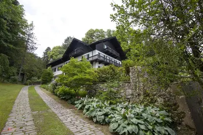 Ein Garten an der Unterkunft Villa Sawallisch
