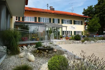 Ein Garten an der Unterkunft Wirth z ´ Moosham